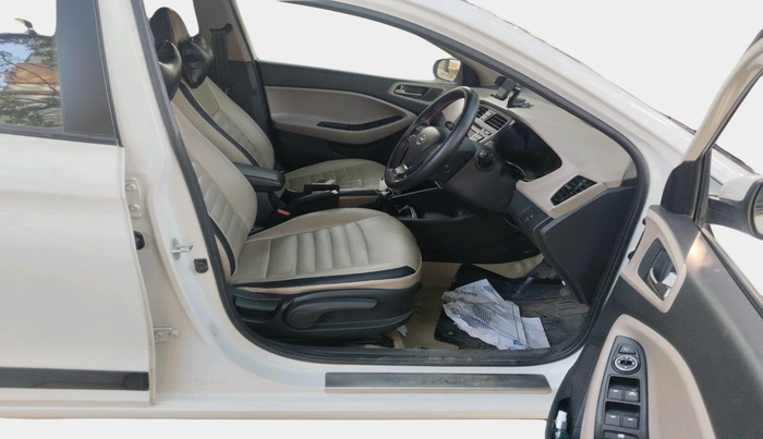 2015 Hyundai i20 SPORTZ 1.4 AT, Petrol, Automatic, 98,340 km, interior