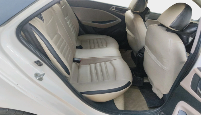 2015 Hyundai i20 SPORTZ 1.4 AT, Petrol, Automatic, 98,340 km, interior