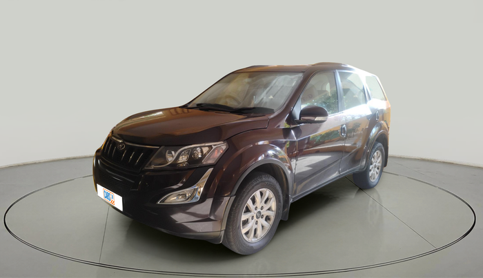 2016 Mahindra XUV500 W10 AT, Diesel, Automatic, 1,22,313 km, exterior