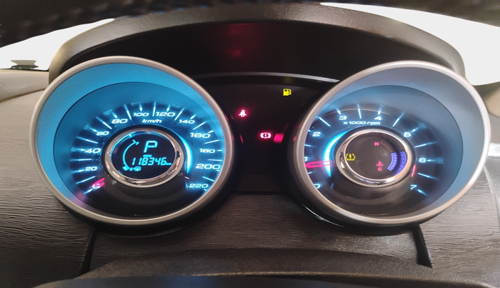 2016 Mahindra XUV500 W10 AT, Diesel, Automatic, 1,22,313 km, interior