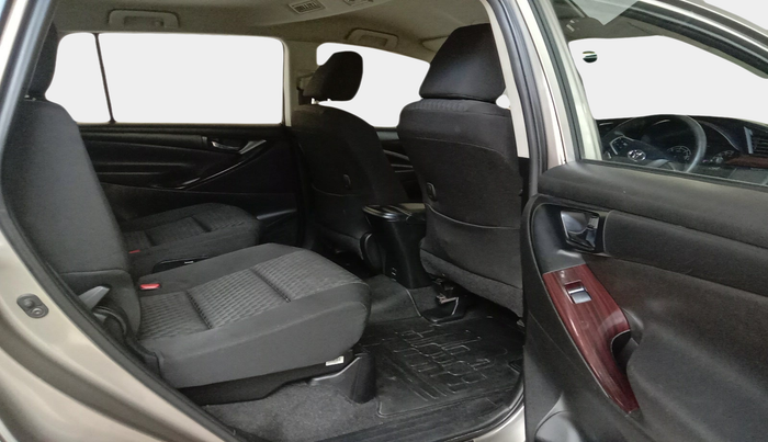 2020 Toyota Innova Crysta 2.4 GX 7 STR, Diesel, Manual, 73,236 km, interior