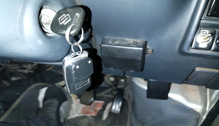 2013 Maruti Eeco 5 STR WITH A/C+HTR, Petrol, Manual, 89,863 km, interior