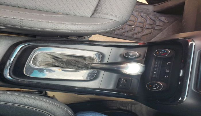 2017 Tata Hexa XTA 4X2 7 STR, Diesel, Automatic, 64,379 km, interior