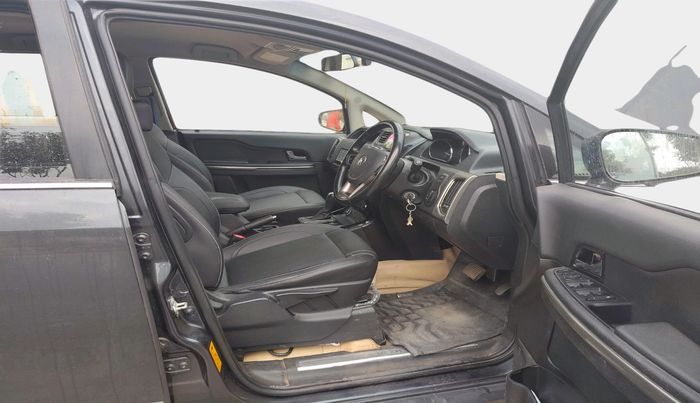 2017 Tata Hexa XTA 4X2 7 STR, Diesel, Automatic, 64,379 km, interior