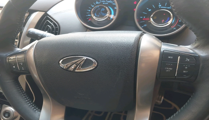 2018 Mahindra XUV500 W11 AT, Diesel, Automatic, 71,750 km, interior