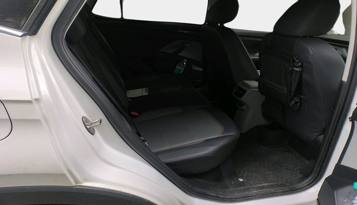 2022 Skoda KUSHAQ STYLE 1.0L TSI MT, Petrol, Manual, 42,686 km, interior