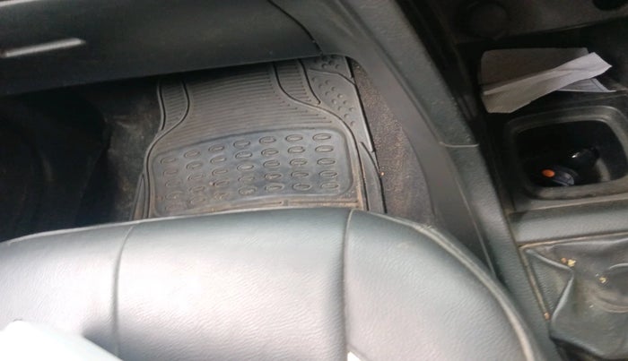 2013 Maruti Swift VDI, Diesel, Manual, 1,11,254 km, interior