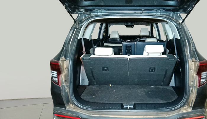 2022 KIA CARENS LUXURY PLUS 1.4 PETROL DCT 7 STR, Petrol, Automatic, 32,665 km, exterior