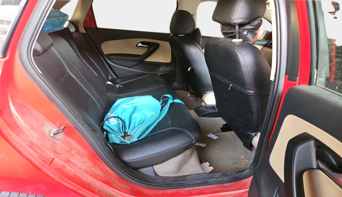 2016 Volkswagen Polo HIGHLINE1.2L, Petrol, Manual, 1,04,662 km, interior