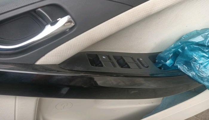 2022 Tata NEXON XZ PLUS PETROL SUNROOF, Petrol, Manual, 42,594 km, interior