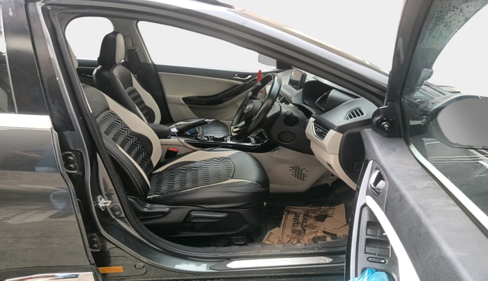 2022 Tata NEXON XZ PLUS PETROL SUNROOF, Petrol, Manual, 42,594 km, interior