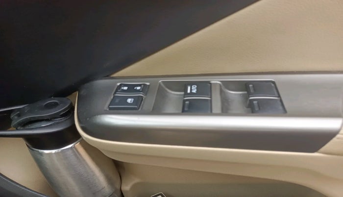 2016 Honda City 1.5L I-DTEC VX, Diesel, Manual, 1,40,047 km, interior