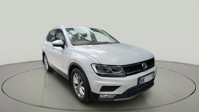 2017 Volkswagen TIGUAN HIGHLINE TDI AT, Diesel, Automatic, 1,57,189 km, exterior