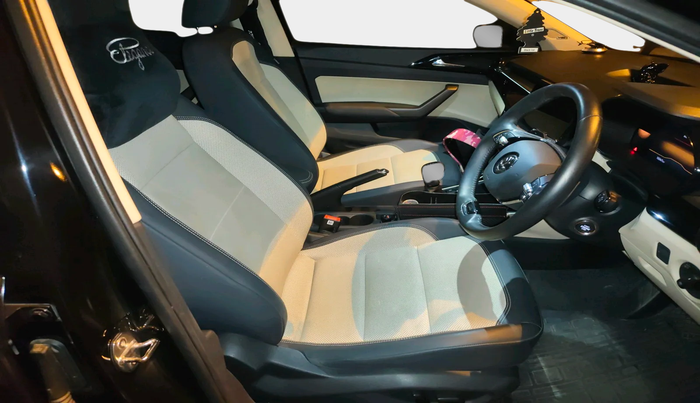 2024 Skoda SLAVIA STYLE 1.5L TSI DSG, Petrol, Automatic, 10,347 km, interior