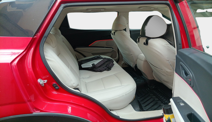 2021 Mahindra XUV300 W6 1.2 PETROL AMT, Petrol, Automatic, 16,900 km, interior