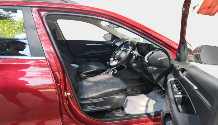 2024 KIA SONET HTK (O) 1.2 Petrol MT, Petrol, Manual, 10,621 km, interior