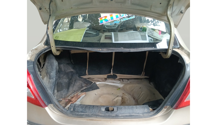 2013 Maruti Swift Dzire VDI, Diesel, Manual, 2,43,687 km, exterior