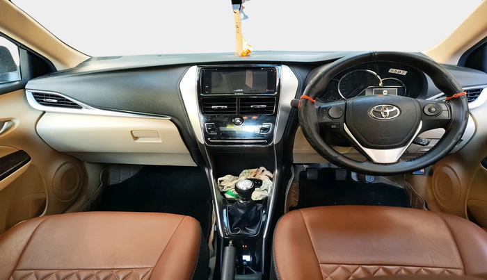 2020 Toyota YARIS V MT, Petrol, Manual, 24,181 km, interior