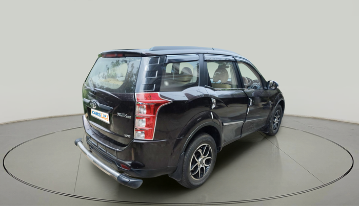 2015 Mahindra XUV500 W6, Diesel, Manual, 1,88,569 km, exterior