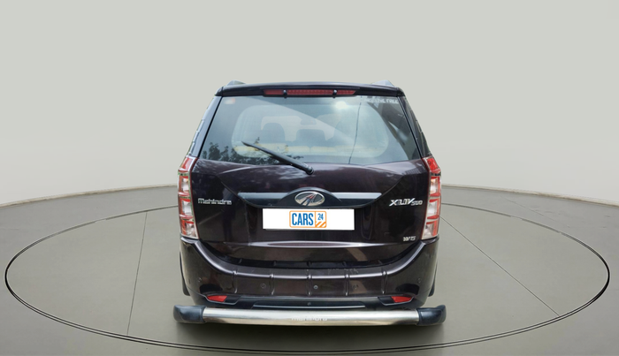 2015 Mahindra XUV500 W6, Diesel, Manual, 1,88,569 km, exterior