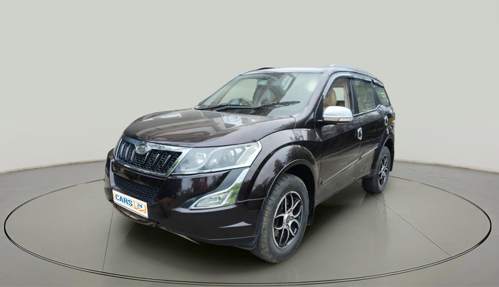 2015 Mahindra XUV500 W6, Diesel, Manual, 1,88,569 km, exterior