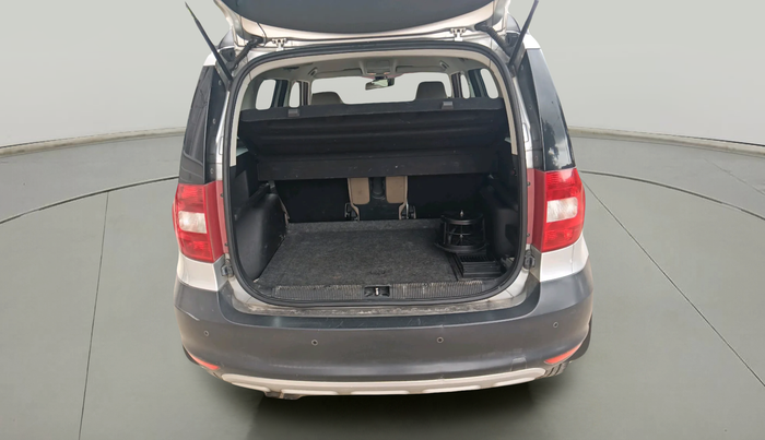 2011 Skoda Yeti ACTIVE 2.0 TDI CR 4X2, Diesel, Manual, 1,83,890 km, exterior