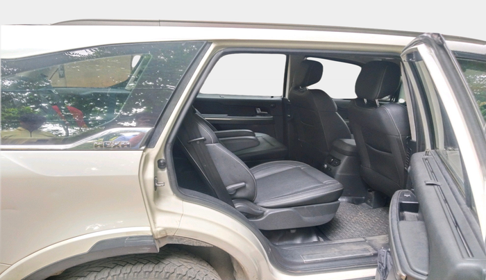 2018 Tata Hexa XTA 4X2 6 STR, Diesel, Automatic, 1,03,462 km, interior