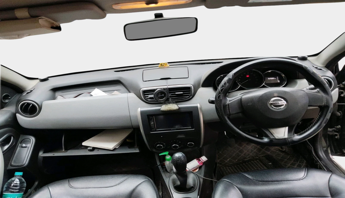 2017 Nissan Terrano XE (D), Diesel, Manual, 92,668 km, interior