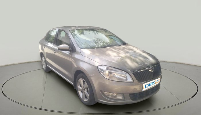 2015 Skoda Rapid AMBITION 1.6 MPI MT, Petrol, Manual, 1,36,776 km, exterior
