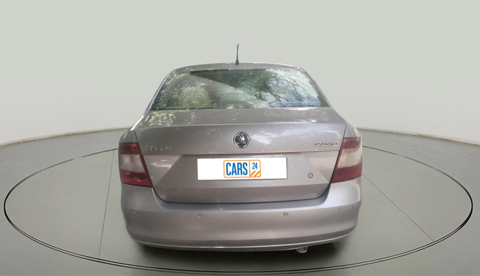 2015 Skoda Rapid AMBITION 1.6 MPI MT, Petrol, Manual, 1,36,776 km, exterior