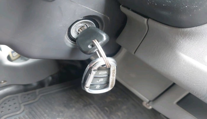 2014 Maruti Alto K10 VXI, Petrol, Manual, 1,02,117 km, interior