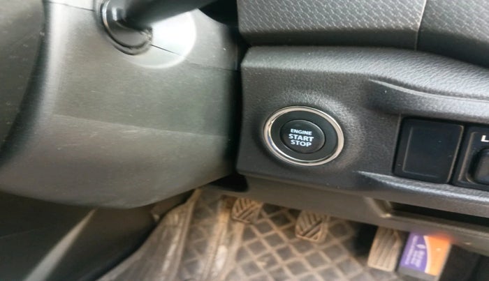 2020 Maruti Vitara Brezza ZXI PLUS, Petrol, Manual, 1,35,611 km, interior