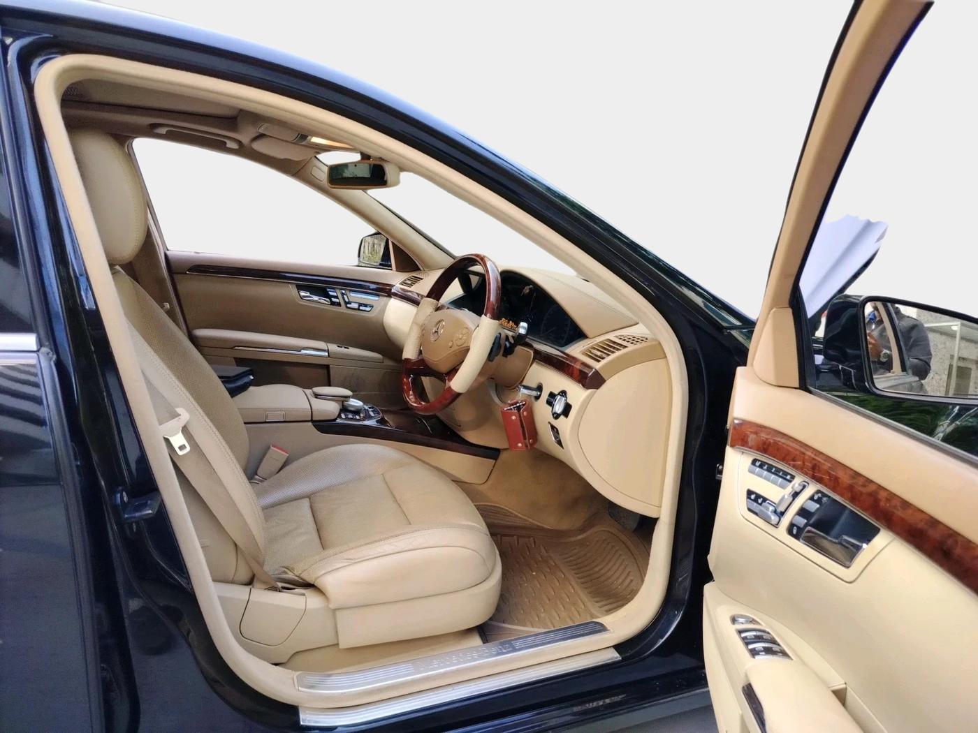 2010 Mercedes Benz S Class 350 L, Petrol, Automatic, 1,09,193 km, interior