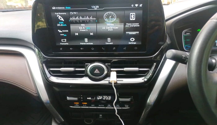 2022 Toyota URBAN CRUISER HYRYDER V HYBRID, Hybrid, Automatic, 20,311 km, interior