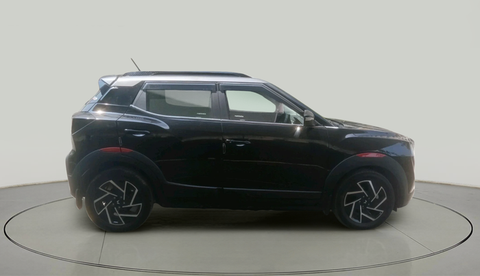 2024 Mahindra XUV 3XO AX7 1.2 TGDi, Petrol, Manual, 4,679 km, exterior