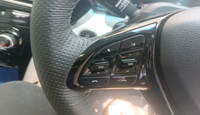 2024 Mahindra XUV 3XO AX7 1.2 TGDi, Petrol, Manual, 4,679 km, interior