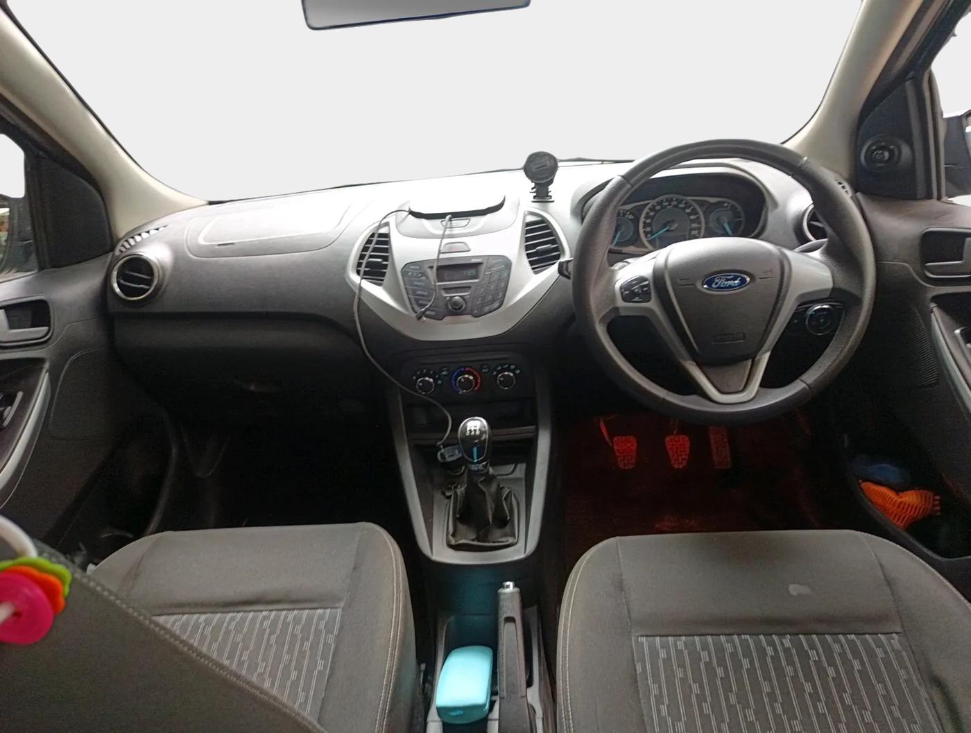 2015 Ford New Figo TREND 1.2 PETROL, Petrol, Manual, 34,750 km, interior