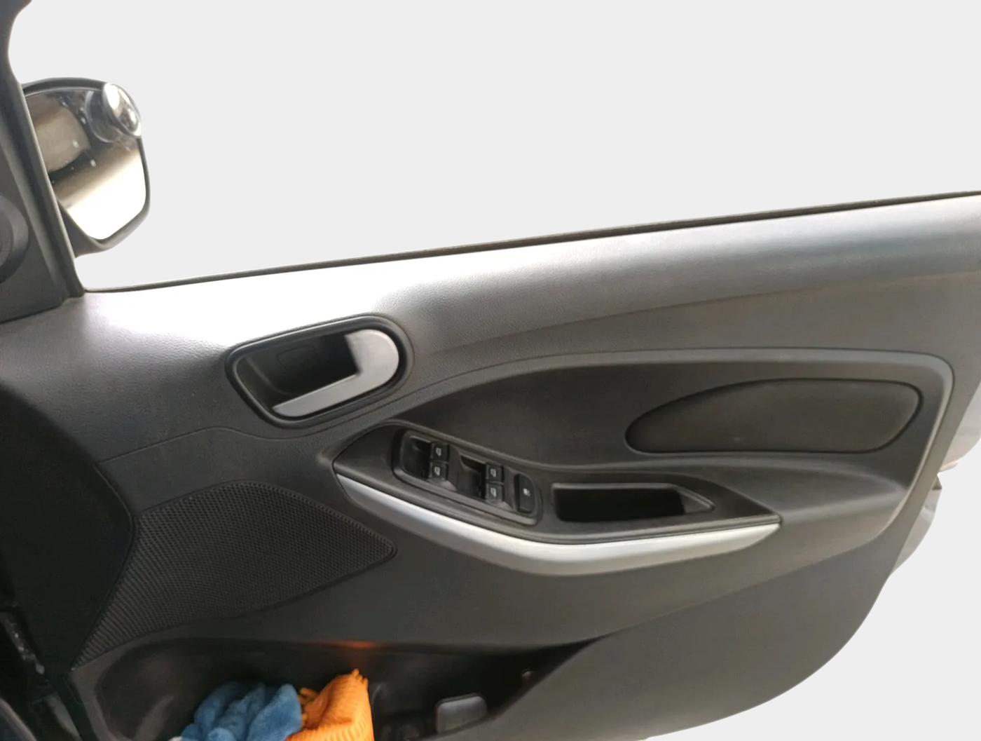 2015 Ford New Figo TREND 1.2 PETROL, Petrol, Manual, 34,750 km, interior