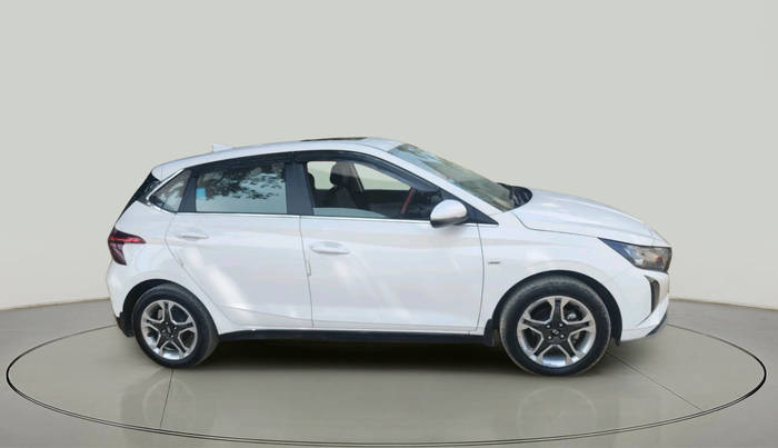 2024 Hyundai NEW I20 Sportz (O) 1.2 IVT, Petrol, Automatic, 17,315 km, exterior