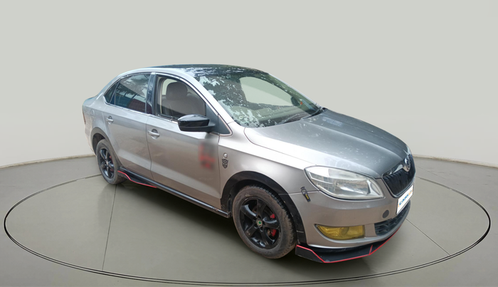 2012 Skoda Rapid ELEGANCE 1.6 TDI CR MT, Diesel, Manual, 91,347 km, exterior