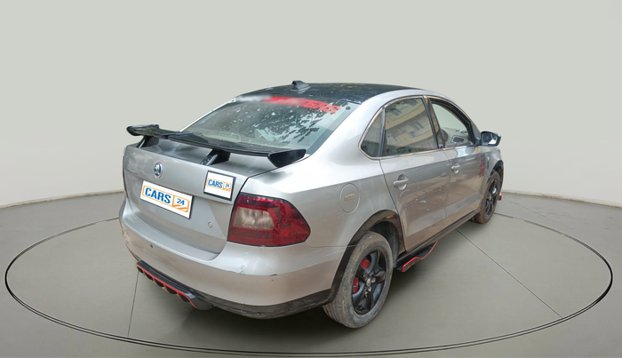 2012 Skoda Rapid ELEGANCE 1.6 TDI CR MT, Diesel, Manual, 91,347 km, exterior