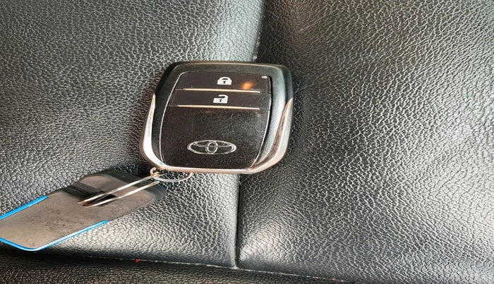 2016 Toyota Innova Crysta 2.4 ZX 7 STR, Diesel, Manual, 76,457 km, interior