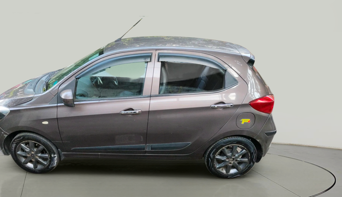 2017 Tata Tiago XT PETROL, Petrol, Manual, 1,17,612 km, exterior