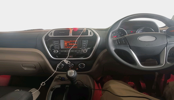 2016 Mahindra TUV300 T8, Diesel, Manual, 75,900 km, interior