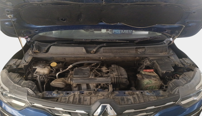 2020 Renault TRIBER RXL MT, Petrol, Manual, 1,18,215 km, exterior
