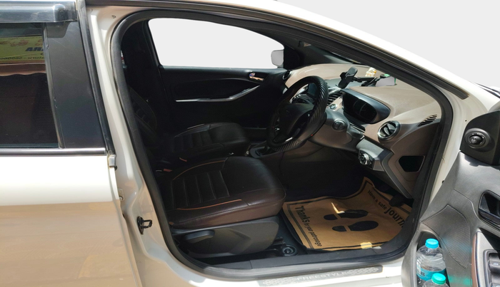 2018 Ford FREESTYLE TITANIUM 1.2 PETROL, Petrol, Manual, 1,98,975 km, interior