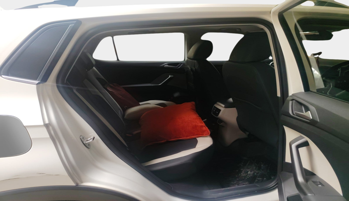 2023 Volkswagen TAIGUN TOPLINE 1.0 TSI AT, Petrol, Automatic, 13,994 km, interior