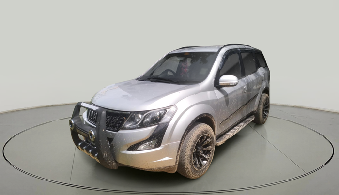 2017 Mahindra XUV500 W6, Diesel, Manual, 1,21,654 km, exterior