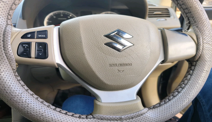 2015 Maruti Ertiga ZDI, Diesel, Manual, 1,60,967 km, interior