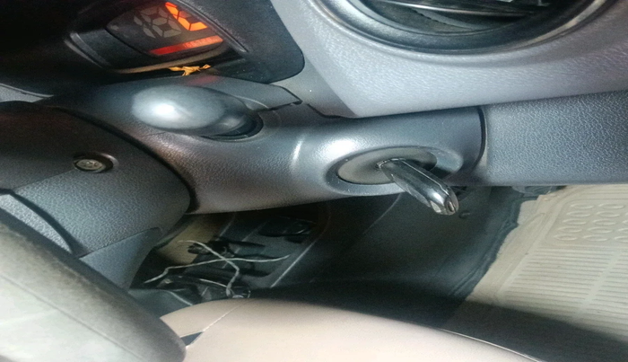 2016 Renault Kwid RXT 1.0, Petrol, Manual, 1,66,728 km, interior